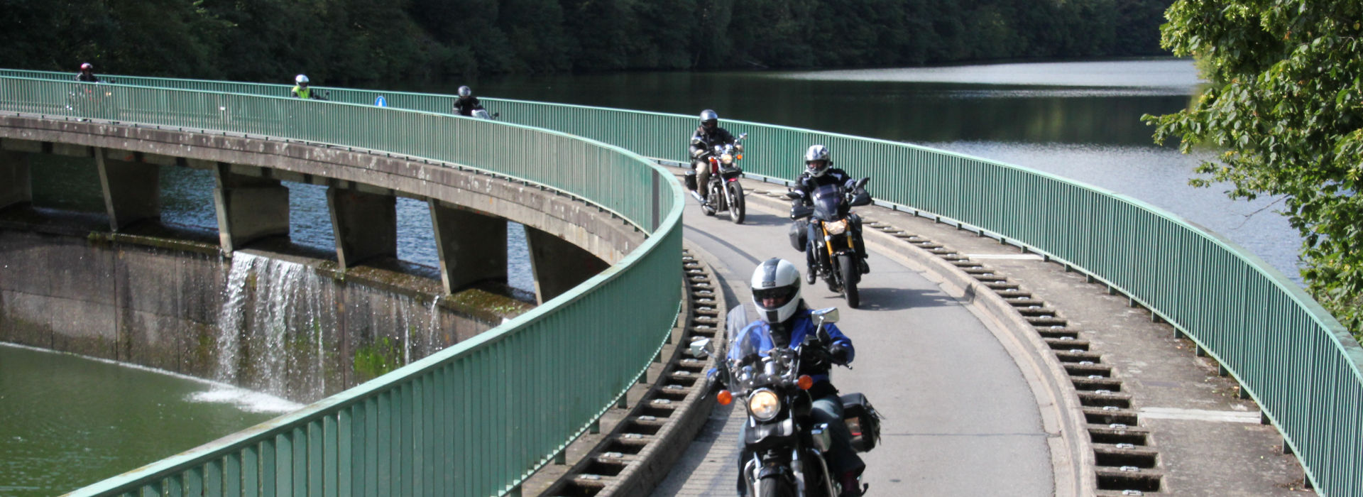 Motorrijbewijspoint  Meteren motorrijlessen